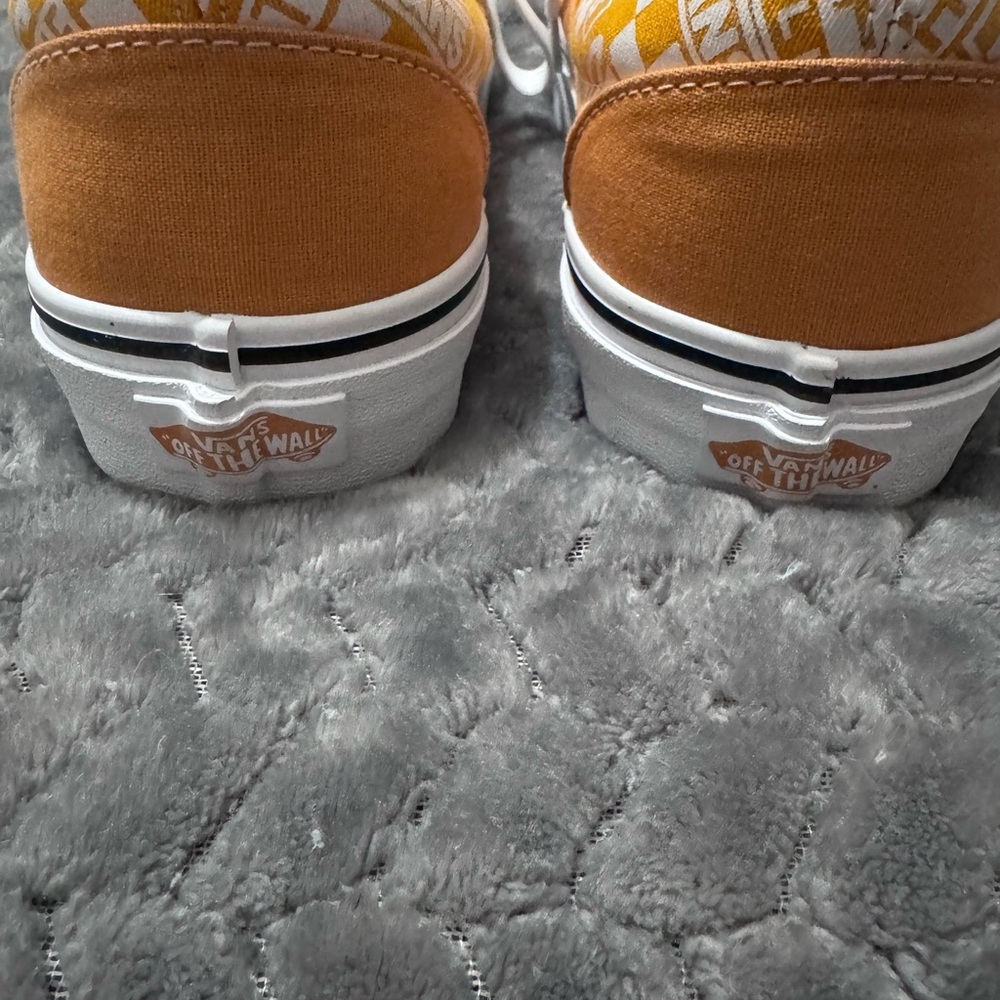 Vans Bold Yellow and White Lace-Up Shoes - Picture 3 of 6